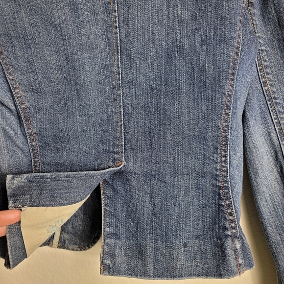 GAP Jean Jacket - Picture 4 of 7